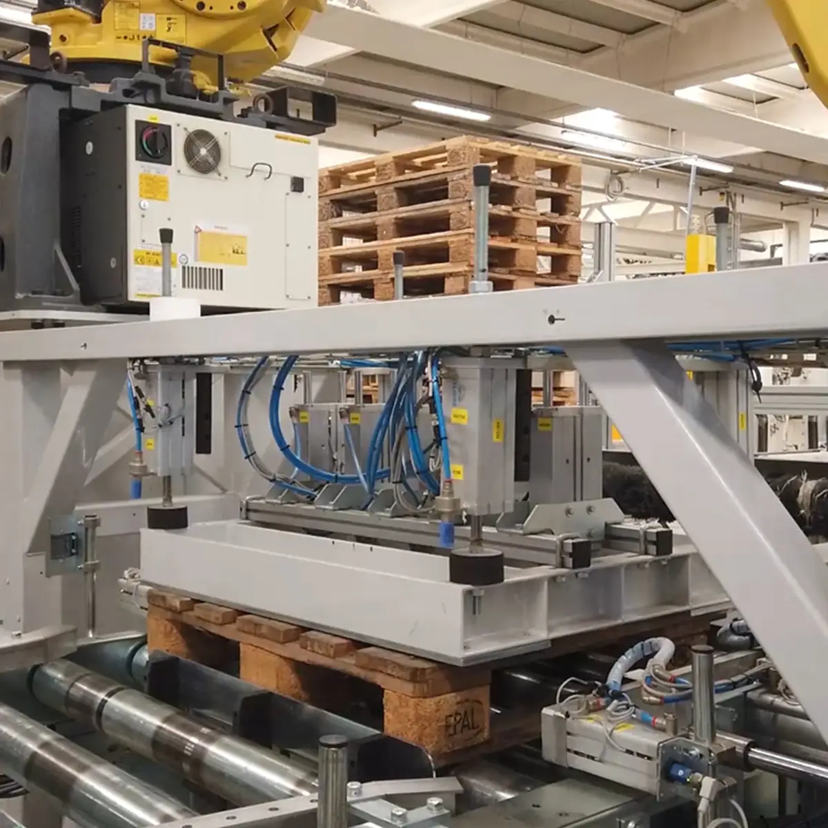 Sistema di ispezione meccanica e ottica avanzata per garantire palette conformi agli standard richiesti.