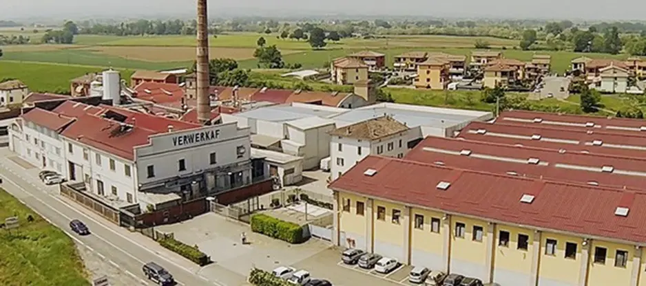 stabilimento verwerkaf kaffee a noceto parma con area produttiva e logistica